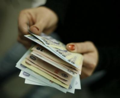 Ministerul Finanţelor: Salariile şi pensiile ar putea creşte în 2012